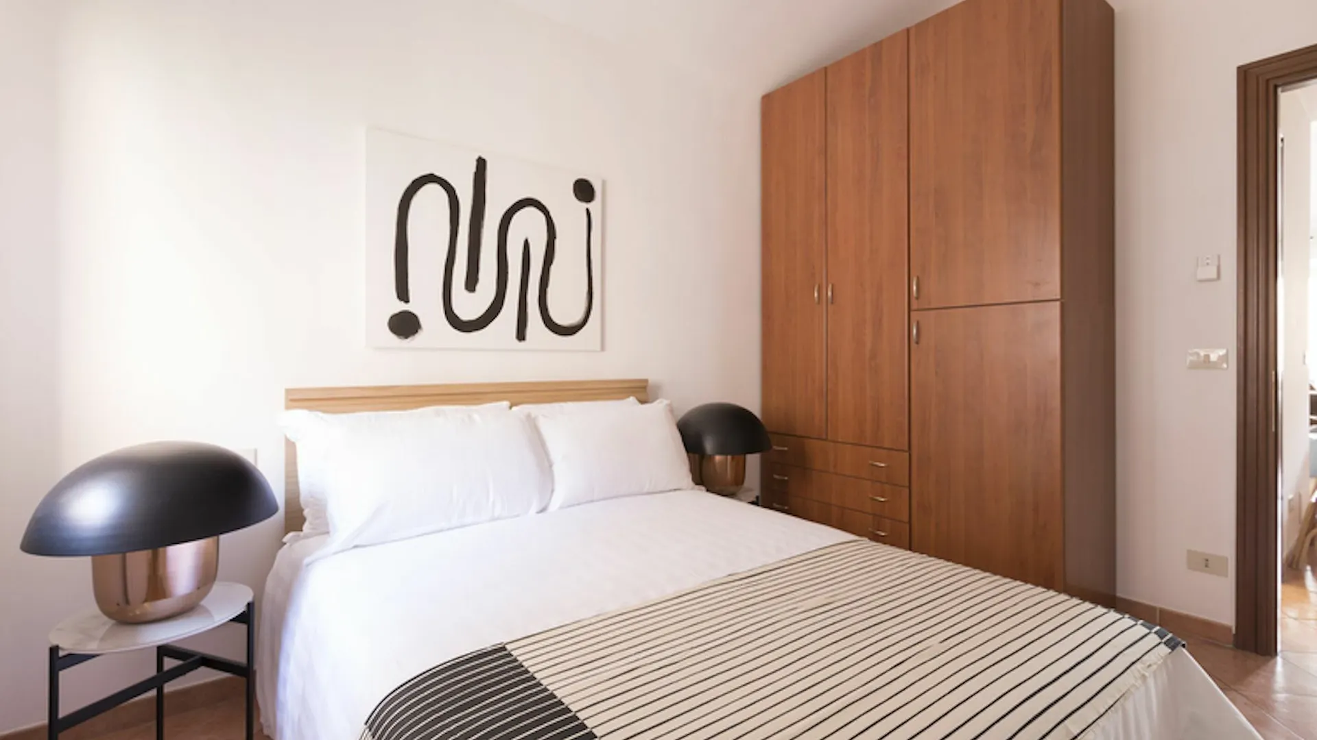 Lovely 2Br In San Pietro / Vaticano By Sonder ローマ 0*,